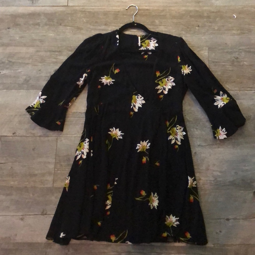 Free people black floral print wrap dress - Picture 2 of 2